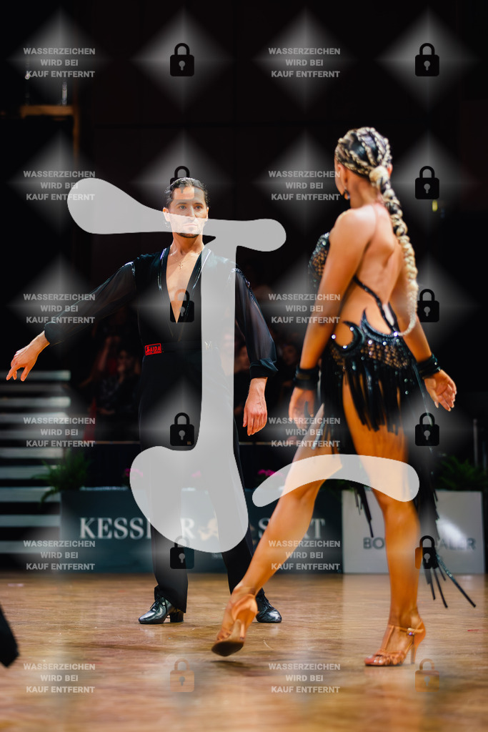 GOC 2025 - WDSF GrandSlam Latin 1st (73) Charles-Guillaume Schmitt _ Elena Salikhova (France)-2025-08-23-4951 | Webshop for digital downloads and prints of dance sport, event & show photographer Julian Link - Realisiert mit Pictrs.com