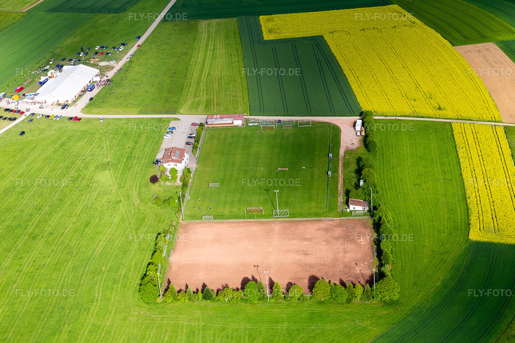 Luftbild: Spielervereinigung im Ortsteil Lackendorf in Dunningen im Bundesland Baden-Württemberg in Deutschland. Foto: IMG_114590.jpg vom 30.05.2019 durch Werner Riehm/FLY-FOTO.de