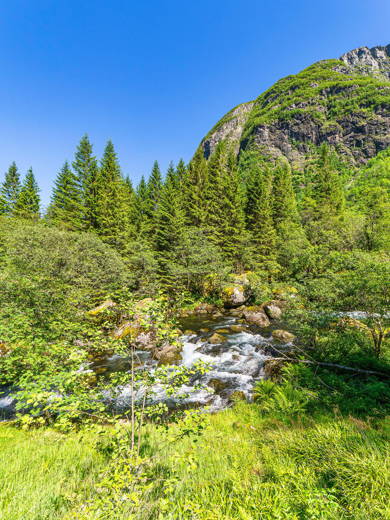 Landschaft auf dem Weg zum Gletschersee Bondhusvatnet nahe Sunndal in Norwegen | Landschaft auf dem Weg zum Gletschersee Bondhusvatnet nahe Sunndal in Norwegen.