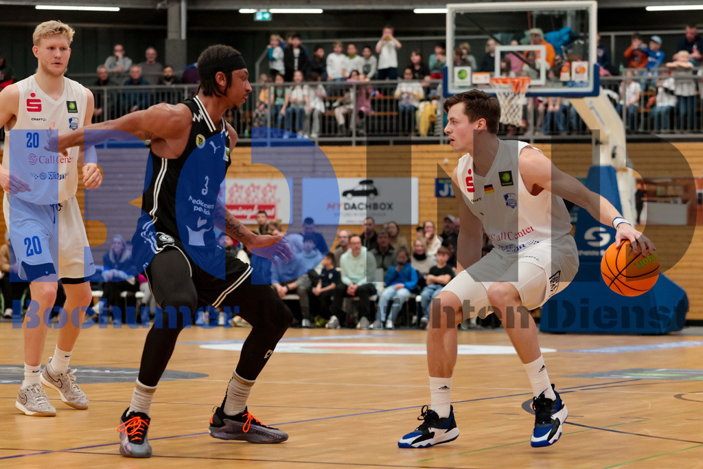 SES_BOCBAY20250209-52 | bond - Realisiert mit Pictrs.com