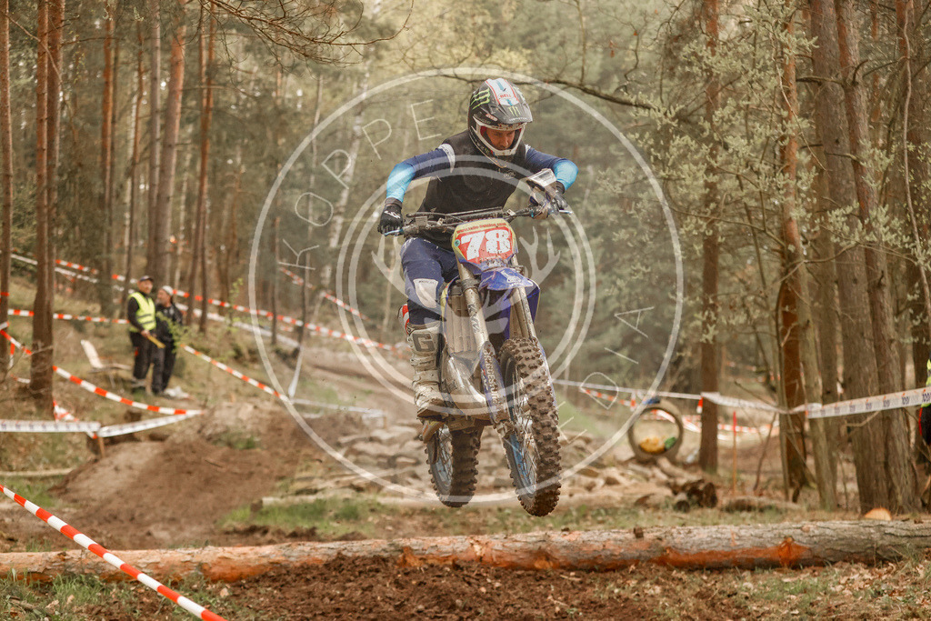 2TaktLauf1-390 | koppe-media - Realisiert mit Pictrs.com