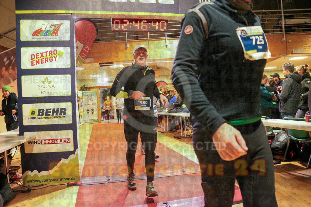 241208_1149_EX1_6660 | Sportfotografie im Rhein-Sieg Kreis, Köln, Bonn, NRW, Rheinland Pfalz, Hessen, etc. Unser Tätigkeitsfeld umfasst den Laufsport vom Volkslauf über den Marathon, Duathlon, Triathon bis zum Ultralauf wie Kölnpfad Ultra oder Schindertrail.