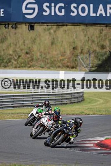 spof8606 | Professionelle Fotos von Sportveranstaltungen, aber auch Hochzeiten und anderen Events. - Realisiert mit Pictrs.com