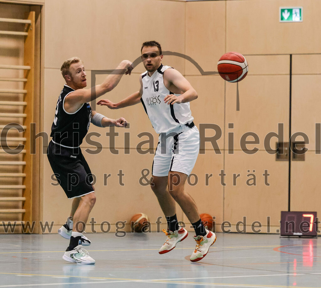 2023-10-08_028_TSV_Vaterstetten_gegen_ESV_Staffelsee | Vaterstetten, Deutschland, 08.10.2023:
Basketball, Bayernliga Herren Süd 2023 / 2024, 3. Spieltag, TSV Vaterstetten gegen ESV Staffelsee, Endergebnis: 62:90

Foto: Christian Riedel / fotografie-riedel.net