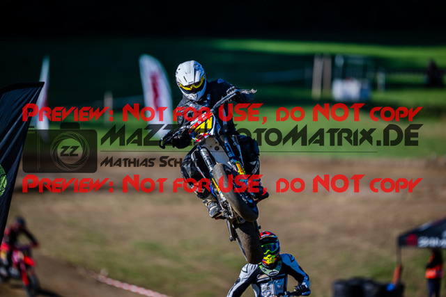 MaZZes_FotoMatrix_220903_9961 | S2