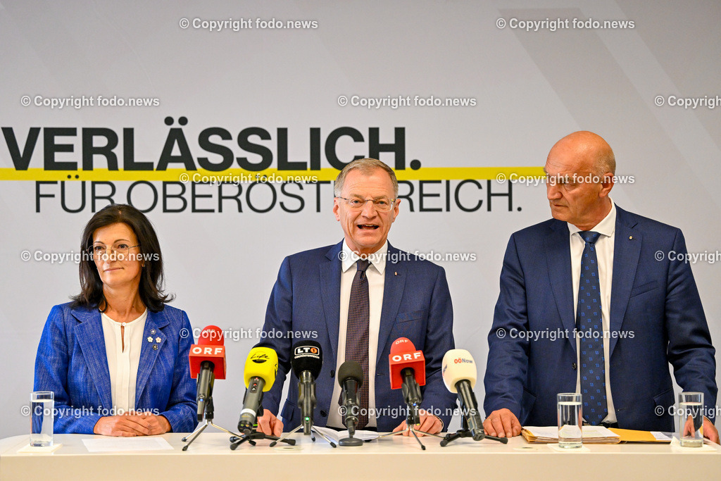 Pressekonferenz OoeVP stellt personelle Weichen_ 05.07.2024-62 | 05.07.2024, Linz, AUT, Pressekonferenz OoeVP stellt personelle Weichen - Verlaesslich fuer Oberoesterreich, im Bild Margit Angerlehner (VP, LAbg.), LH Thomas Stelzer (VP, Landeshauptmann Ooe), Christian Doerfel (VP, LAbg., Klubobmann, Bgm. Steinbach an der Steyr)