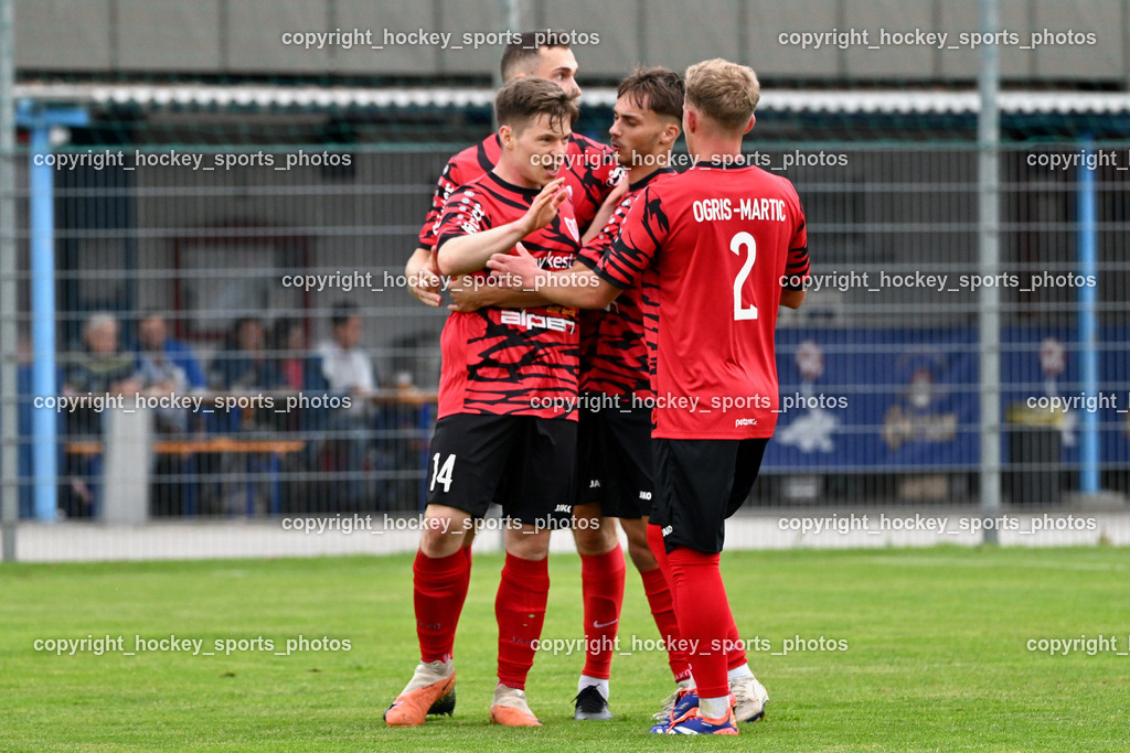 SAK vs. ATUS Ferlach | Jubel ATUS Ferlach Mannschaft, #14 Florian Verdel ATUS Ferlach, #2 Marjan Ogris-Martic ATUS Ferlach, #15 Martin Posratschnig ATUS Ferlach, SAK vs. ATUS Ferlach, SAK vs. ATUS Ferlach am 01.08.2025 in Klagenfurt (Sportpark Welzenegg), Austria, (Photo by Bernd Stefan)
