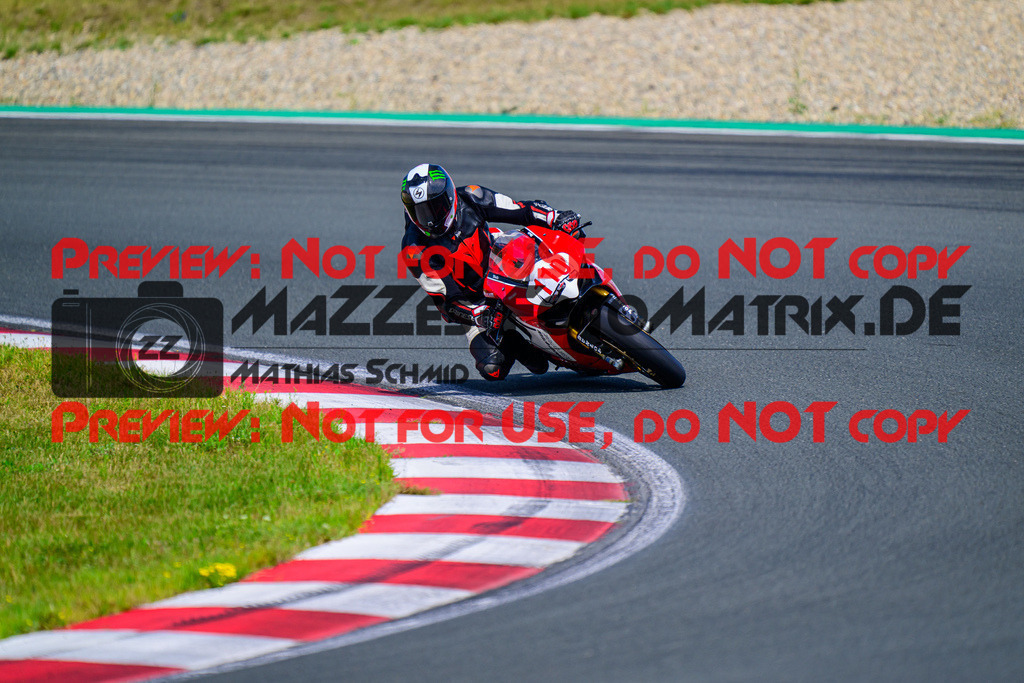 MaZZes_FotoMatrix_240725_6007705_4865 | ROT