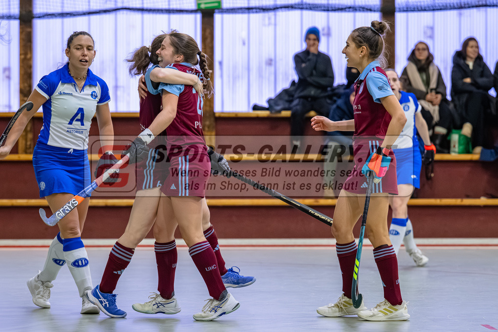 SM_20260110-DZ9_9292 | 1.Bundesliga Hallenhockey  (W) UHC - GTHGC / 7:4 (4:3)