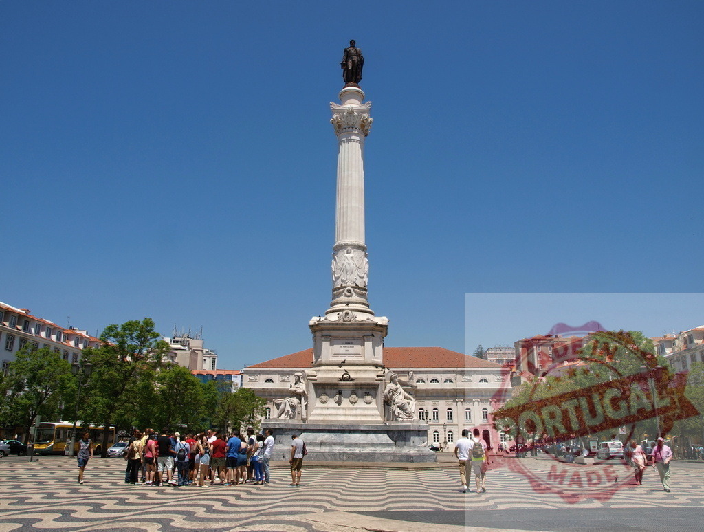 Rossio square Dom Pedro IV column, Lisbon, Portugal | Rossio square and Dom Pedro IV column attracting tourists on a sunny day in Lisbon - Realized with Pictrs.com