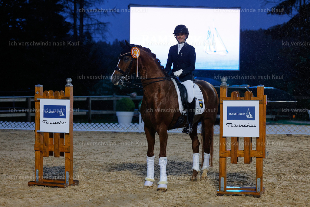 04_2-Siegerehrung-Dressur M__ -StoibPH-2897 | working equitationturnier fotograf videograf stoibphotography marixx film working equitation deutschland reitsport turnierfotografie eventfotografie equestrian events