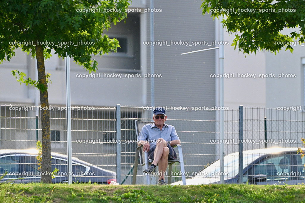 SC Landskron vs. Thal Assling  | Besucher Sportplatz Landskron, SC Landskron vs. Thal Assling , SC Landskron vs. Thal Assling  am 09.08.2024 in Villach (Sportanlage Landskron), Austria, (Photo by Bernd Stefan)