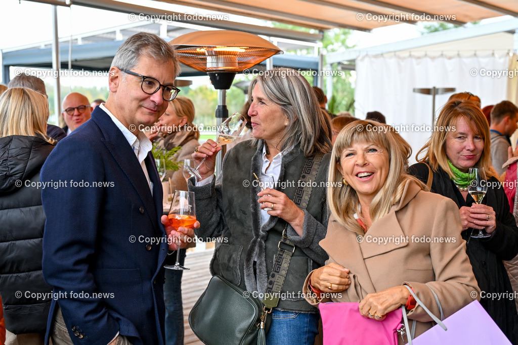 Frauen fuer Frauen_ Charity Oldtimerfahrt_ 04.10.2025-256 | 04.10.2025, Linz, AUT, Oldtimer Charity im Bild Frauen fuer Frauen Oldtimerfahrt, Teilnehmer©Harald Dostal / fodo.media