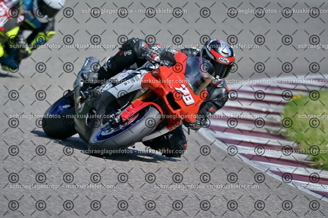 26BT02-1156 | markuskiefer.com - Realisiert mit Pictrs.com