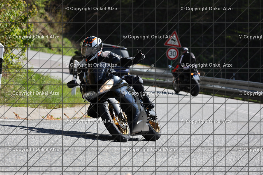 IMG_7815 | Fotograf am Kyffhäuser. Onkel Atze. Kyffhäuser Rennstrecke. Café36. Motorsportfotografie. - Realisiert mit Pictrs.com