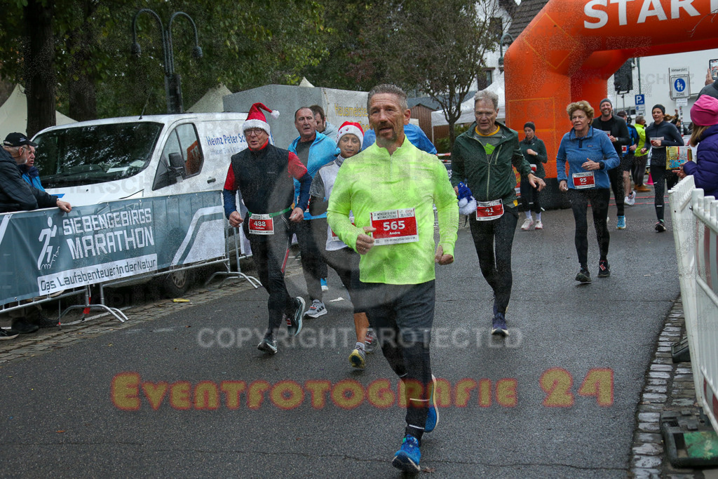 251130_1145_EX1_8676 | Sportfotografie im Rhein-Sieg Kreis, Köln, Bonn, NRW, Rheinland Pfalz, Hessen, etc. Unser Tätigkeitsfeld umfasst den Laufsport vom Volkslauf über den Marathon, Duathlon, Triathon bis zum Ultralauf wie Kölnpfad Ultra oder Schindertrail.