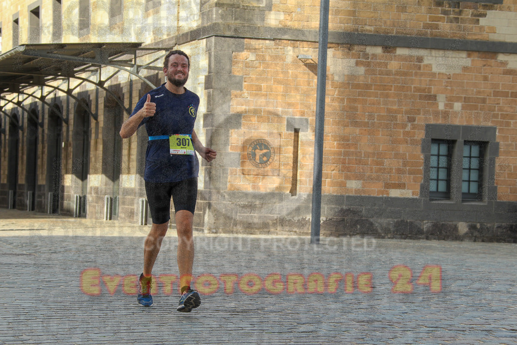 250920_1550_EV4_9599 | Sportfotografie im Rhein-Sieg Kreis, Köln, Bonn, NRW, Rheinland Pfalz, Hessen, etc. Unser Tätigkeitsfeld umfasst den Laufsport vom Volkslauf über den Marathon, Duathlon, Triathon bis zum Ultralauf wie Kölnpfad Ultra oder Schindertrail.