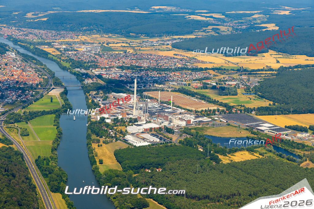 Das Luftbild zeigt :  Erlenbach am Main - Die Luftaufnahme wurde 2023 vom UL-Flugzeug aus erstellt ( keine Drohne ) - Hochauflösende Luftaufnahme - Für grossformatige Ausdrucke geeignet. Die Geschenkidee !Mit Lizenz und Bildrechte bestellbar