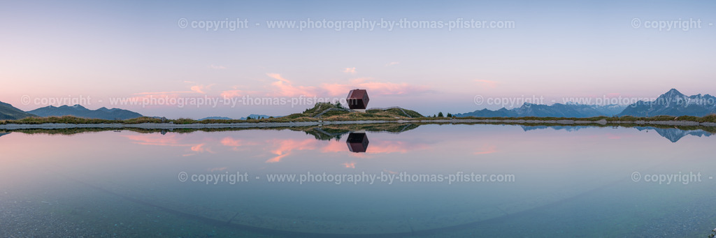 Granatkapelle ohne Schnee copyright  Thomas Pfister-12 | PHOTOGRAPHY BY THOMAS PFISTER