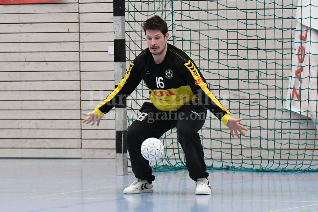 HC Deggendorf :  TSV Taufkirchen/Vils   | Dennis Eberhardt (#16 HC Deggendorf) - Realisiert mit Pictrs.com