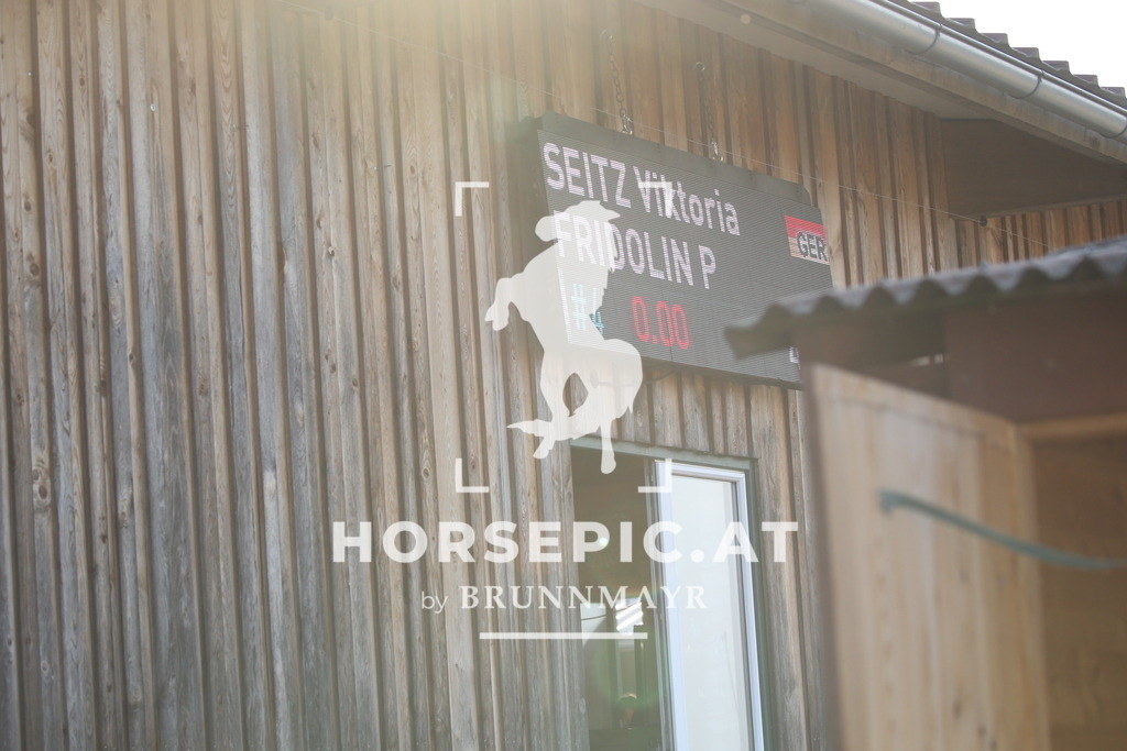 DL2Q2434 | Willkommen bei Brunnmayr - Design & Fotografie – Ihrem Spezialisten für Reitturniere und Pferdeveranstaltungen in Oberösterreich, Salzburg und Bayern! Seit über 17 Jahren sind wir leidenschaftlich dabei.