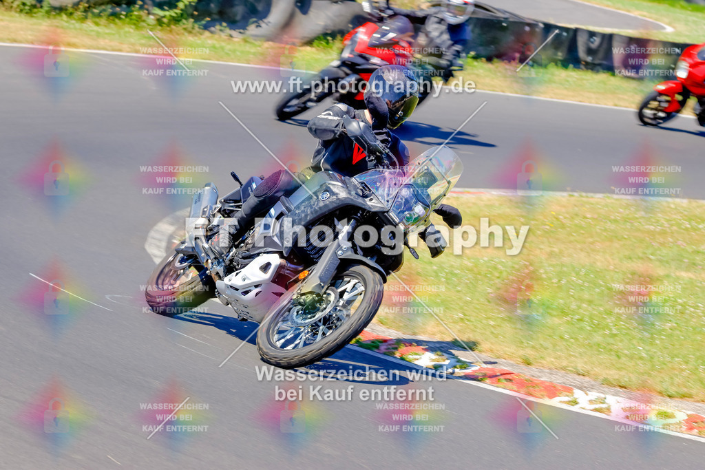 _MOT9356 | Hier findet Ihr Bilder von Touristenfahrten auf der Nürburgring Nordschleife oder von anderen Veranstaltungen die ich besucht habe. Viel Spass beim Durch Schauen 