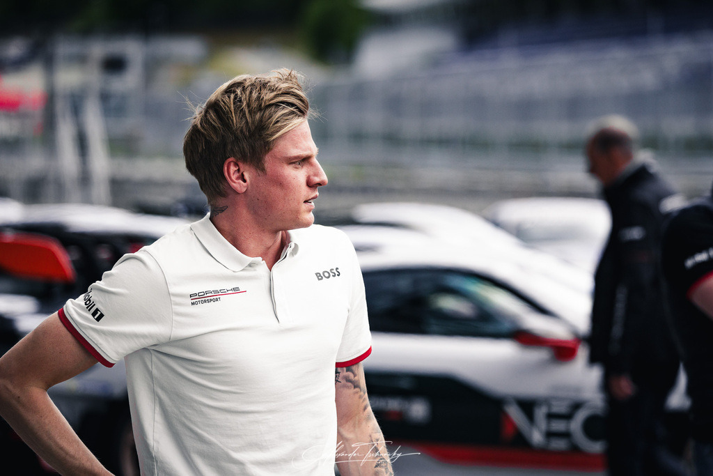 Red Bull Ring 2025 | Entdecken Sie die faszinierende Welt von Alexander Tschuncky Arts: Kreative Fotografie, atemberaubende Automobilkunst und hochwertiger Bilderdruck. Lassen Sie sich inspirieren! - Realisiert mit Pictrs.com
