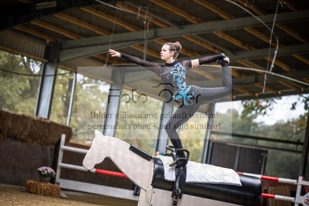 DOS_0792 | Entdecke hochwertige Reitturnierfotos von Foto Oger. Professionell, emotional und authentisch – jetzt Lieblingsmomente im Shop bestellen.Deutschlandweite Turnierfotografie. - Realisiert mit Pictrs.com