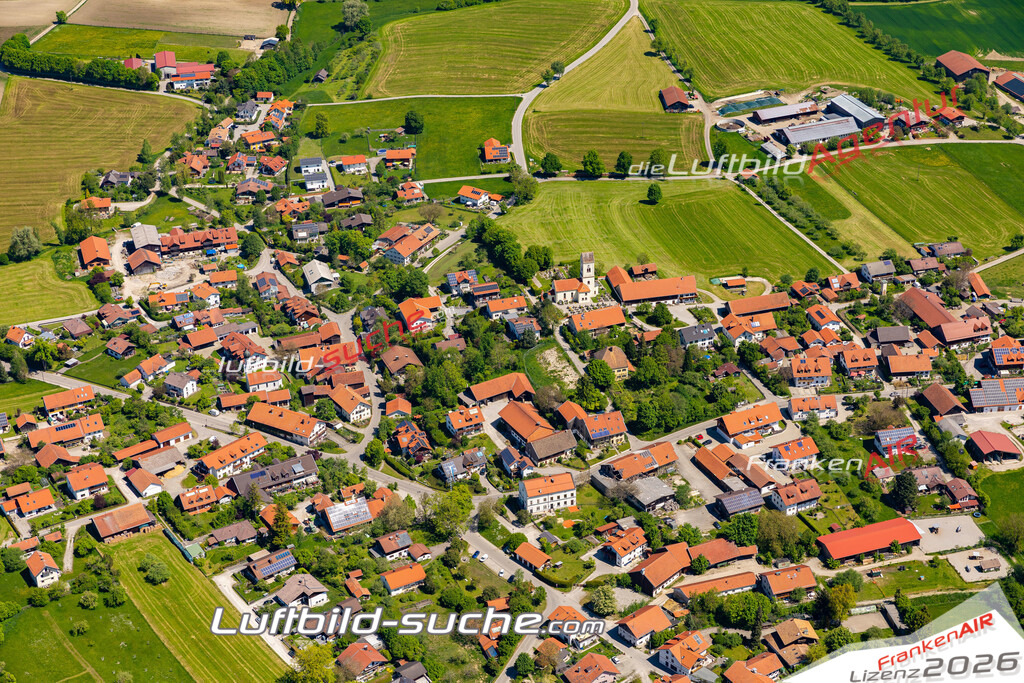 Aktuelles Luftbild von Machtlfing Andechs - Die Luftaufnahme wurde 2021 mittels UL-Flugzeug erstellt ( keine Drohne ) - hochauflösende Kamera-Systeme von  Canon -Beste Qualität - Für grossformatige Ausdrucke geeignet. Die Geschenkidee !