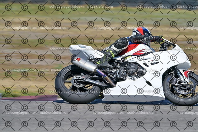 26bt04-0693 | markuskiefer.com - Realisiert mit Pictrs.com