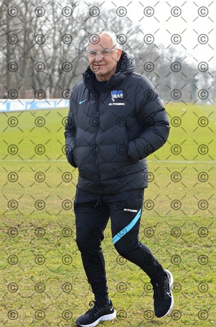 RGE_ 8528 | Felix Magath war vom 14. März 2022 bis zum Ende der Saison 2021/ 2022 am  30. Juni  2022 Cheftrainer von Hertha BSC. Fotograf: Ralf Gebhardt - Realisiert mit Pictrs.com