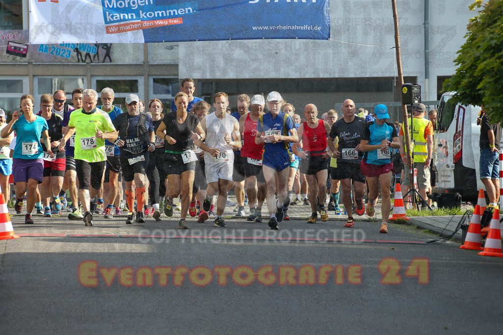 230804_1807_EX1_3700 | Sportfotografie im Rhein-Sieg Kreis, Köln, Bonn, NRW, Rheinland Pfalz, Hessen, etc. Unser Tätigkeitsfeld umfasst den Laufsport vom Volkslauf über den Marathon, Duathlon, Triathon bis zum Ultralauf wie Kölnpfad Ultra oder Schindertrail.