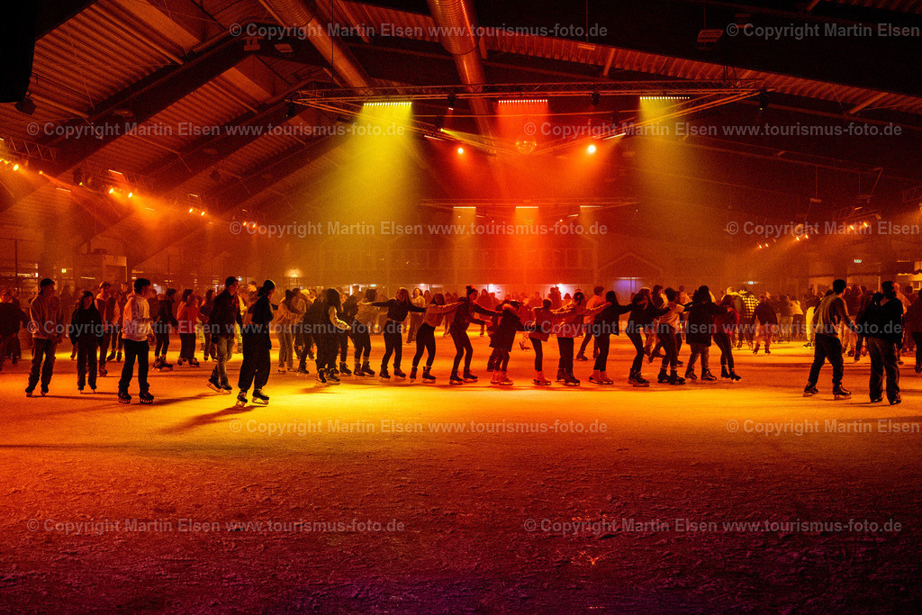 Harsefeld Eissporthalle Disco_ELS_0358091122 | Fotos aus den Touristenorten aus Norddeutschland. - Realisiert mit Pictrs.com