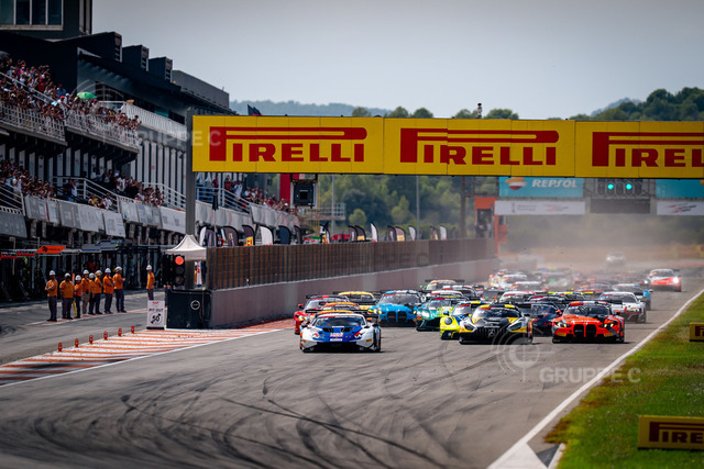 GTWC925_092114433710240SVS_TU | Fanatec GT World Challenge Europe Sprint Cup Powered by AWS - Round 9, Valencia 2025 - Foto: Gruppe C Photography - Realisiert mit Pictrs.com