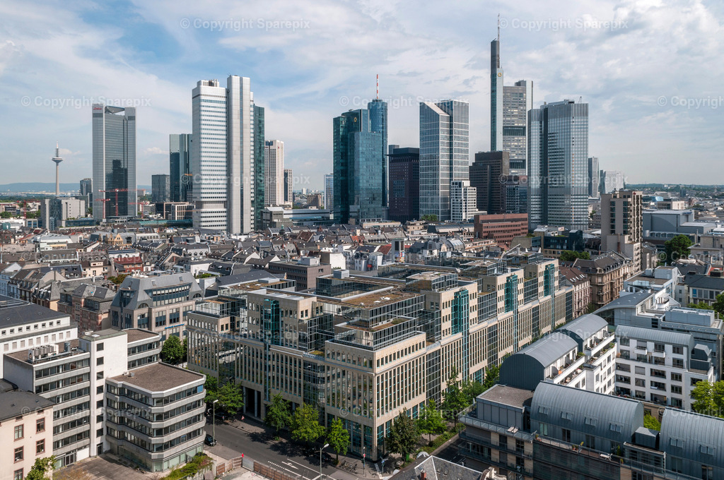 PAR_Skyline_Frankfurt_Day13 | 2015 - Realisiert mit Pictrs.com