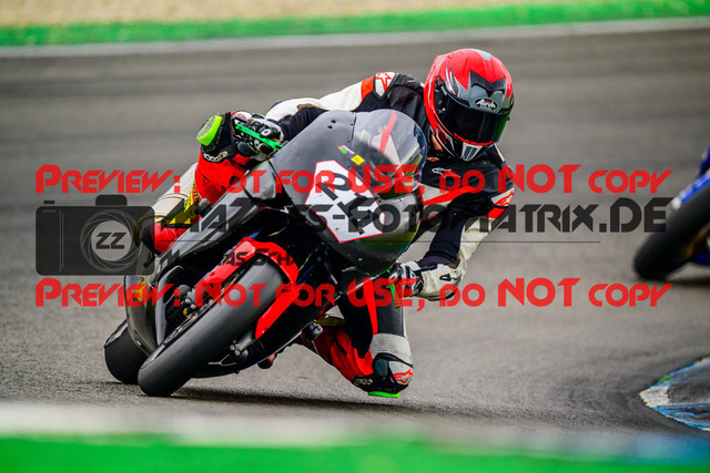 MaZZes_FotoMatrix_240614_6007705_4348 | GELB