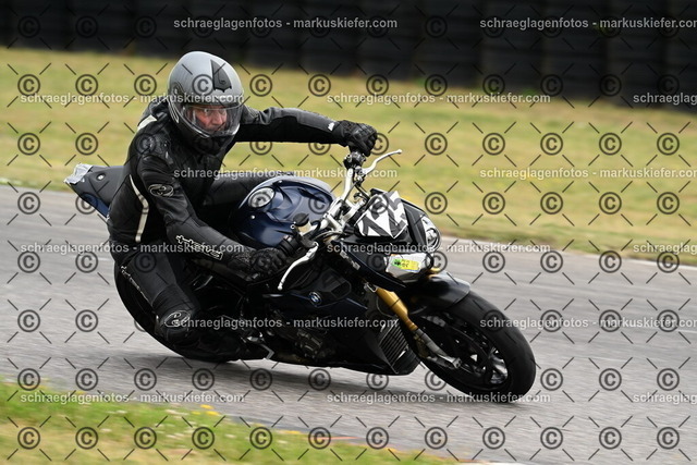 25bt02-0955 | markuskiefer.com - Realisiert mit Pictrs.com