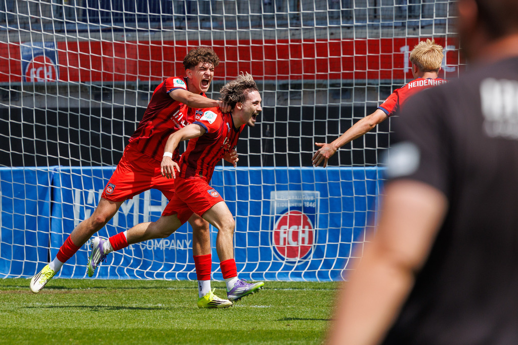 20260503-U19_FCH-LEV_185 | 1.FC Heidenheim 1846 vs. Bayer 04 Leverkusen, Fußball, U19, A-Junioren, NWL, U19-DFB-Nachwuchsliga, 2025/2026, Achtelfinale, 03.05.2026 in Heidenheim, Voith Arena(Foto: Michael Bulling) - Realisiert mit Pictrs.com