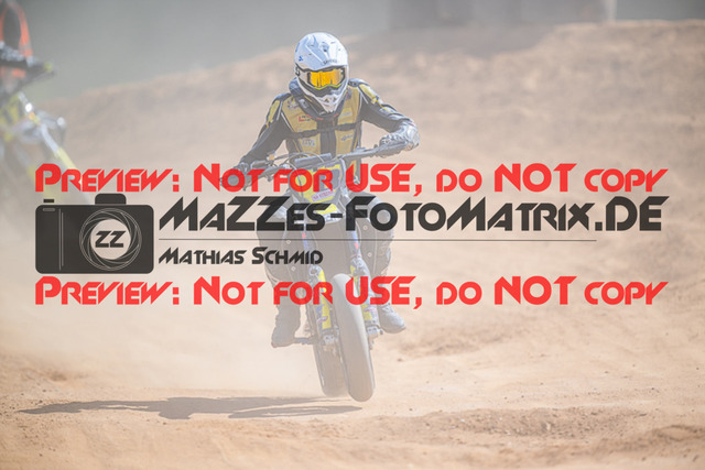 MaZZes_FotoMatrix_220529_0014 | Fotograf Mathias Schmid
Sportfotograf,
Eventfotograf,
Hochzeitsfotograf,
Portraitfotograf