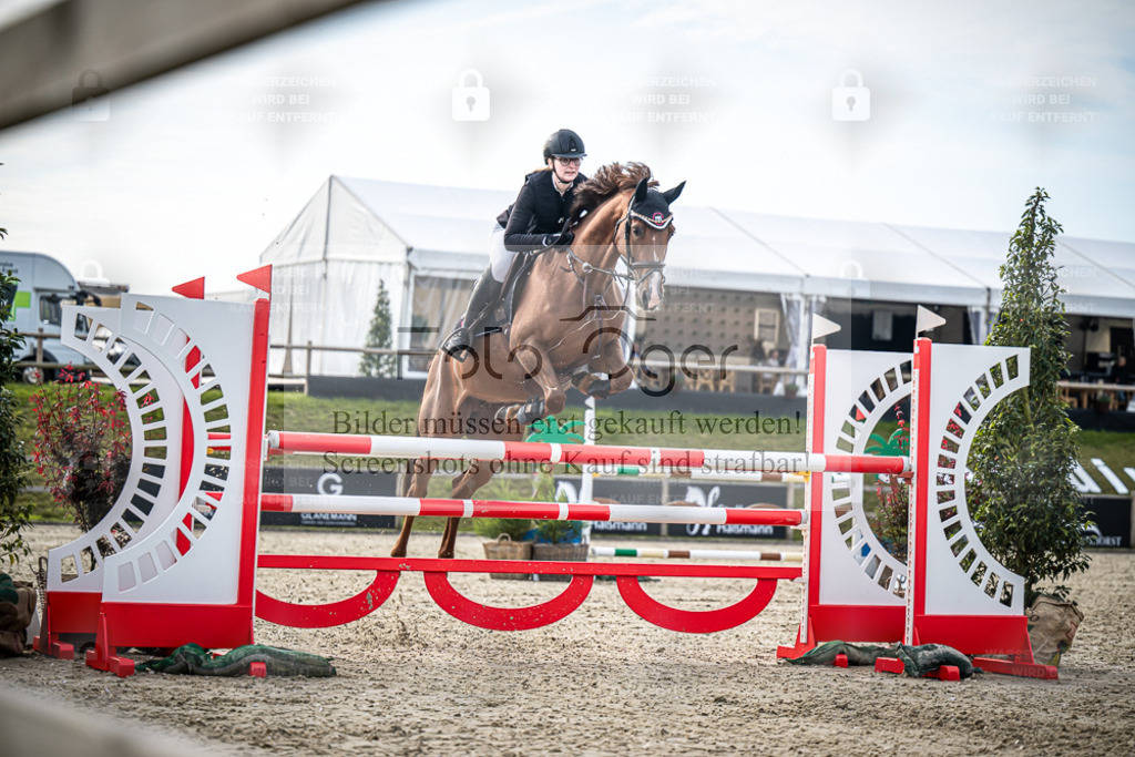 DOS_6601 | Entdecke hochwertige Reitturnierfotos von Foto Oger. Professionell, emotional und authentisch – jetzt Lieblingsmomente im Shop bestellen. - Realisiert mit Pictrs.com