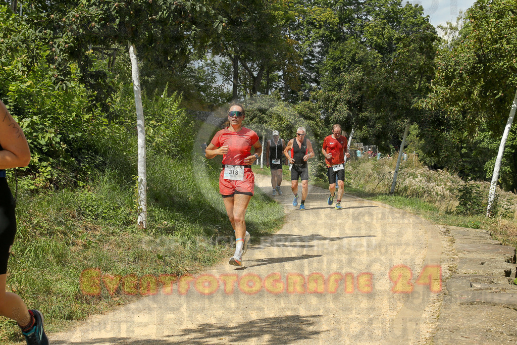 250824_1336_EX1_2950 | Sportfotografie im Rhein-Sieg Kreis, Köln, Bonn, NRW, Rheinland Pfalz, Hessen, etc. Unser Tätigkeitsfeld umfasst den Laufsport vom Volkslauf über den Marathon, Duathlon, Triathon bis zum Ultralauf wie Kölnpfad Ultra oder Schindertrail.
