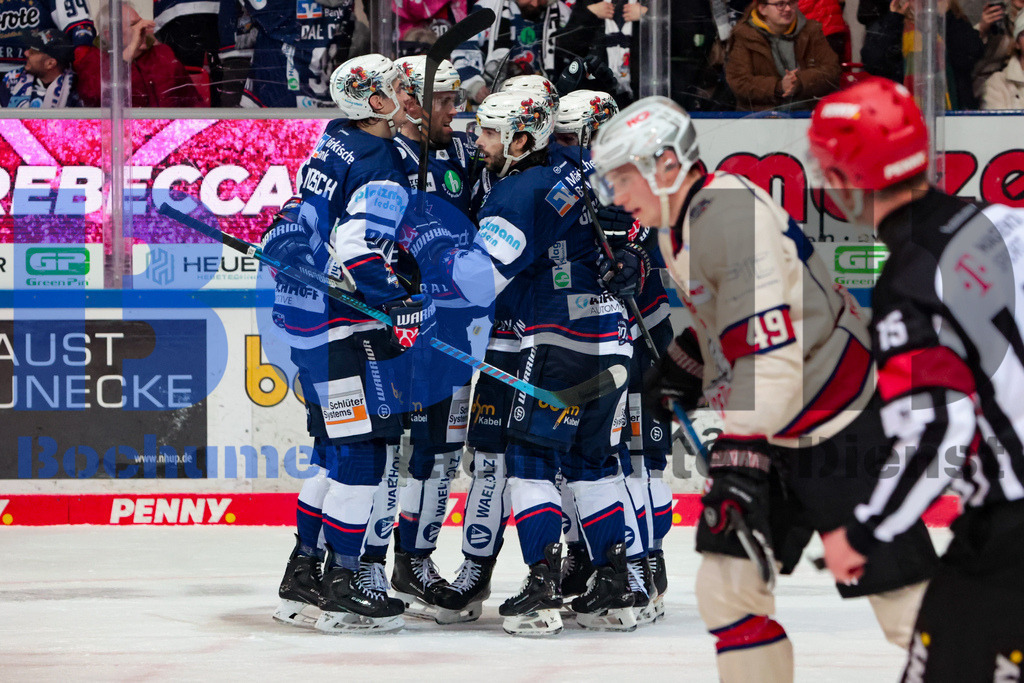 SES_ISENUR20250128-42 | bond - Realisiert mit Pictrs.com