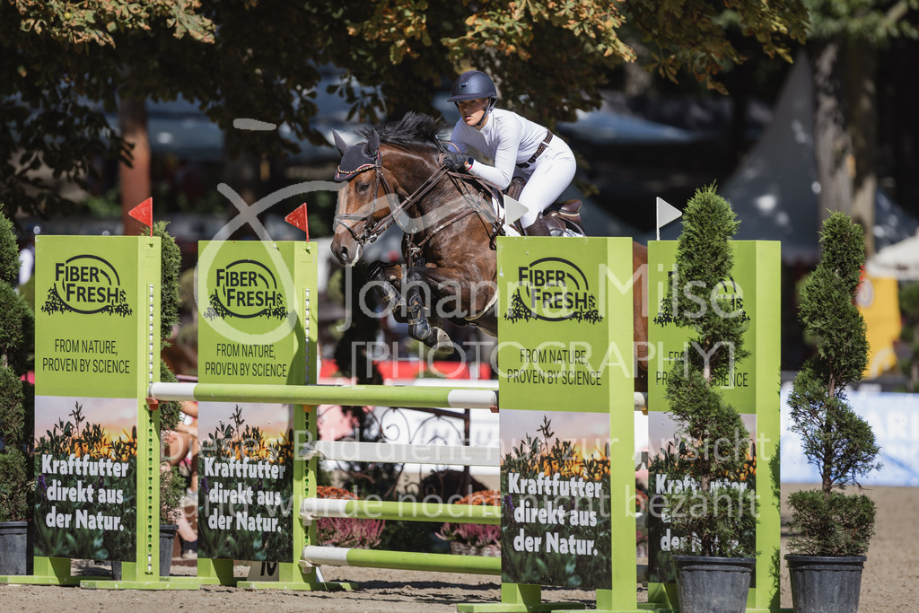 230909_OWLCh_Amateur-S-718 | Deine schönsten Turniermomente als professionelle Fotos! Entdecke hochwertige Pferdesport-Fotografie im Online-Shop. Jetzt Fotos finden & bestellen!