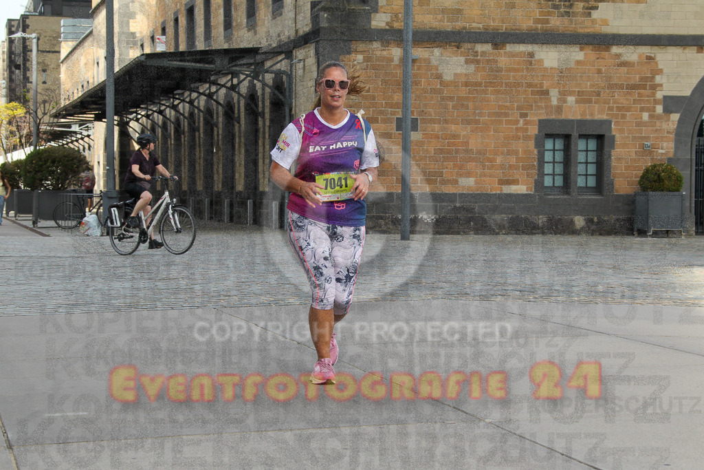 250920_1340_EV4_6414 | Sportfotografie im Rhein-Sieg Kreis, Köln, Bonn, NRW, Rheinland Pfalz, Hessen, etc. Unser Tätigkeitsfeld umfasst den Laufsport vom Volkslauf über den Marathon, Duathlon, Triathon bis zum Ultralauf wie Kölnpfad Ultra oder Schindertrail.