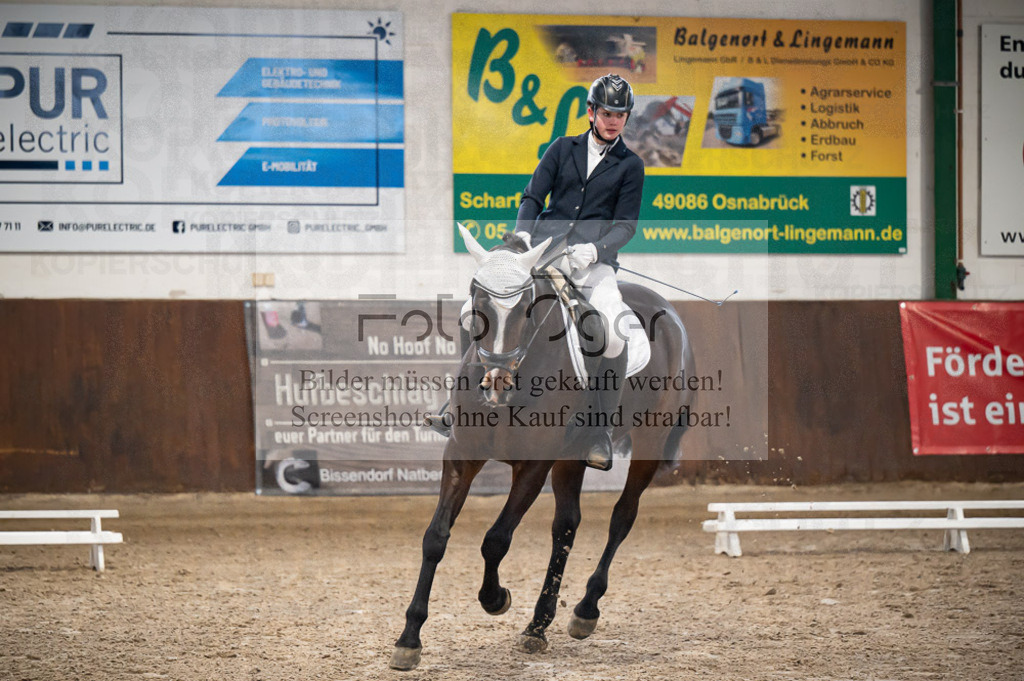 Hallenreittunier Voxtrup 2023 | Entdecke hochwertige Reitturnierfotos von Foto Oger. Professionell, emotional und authentisch – jetzt Lieblingsmomente im Shop bestellen.Deutschlandweite Turnierfotografie. - Realisiert mit Pictrs.com