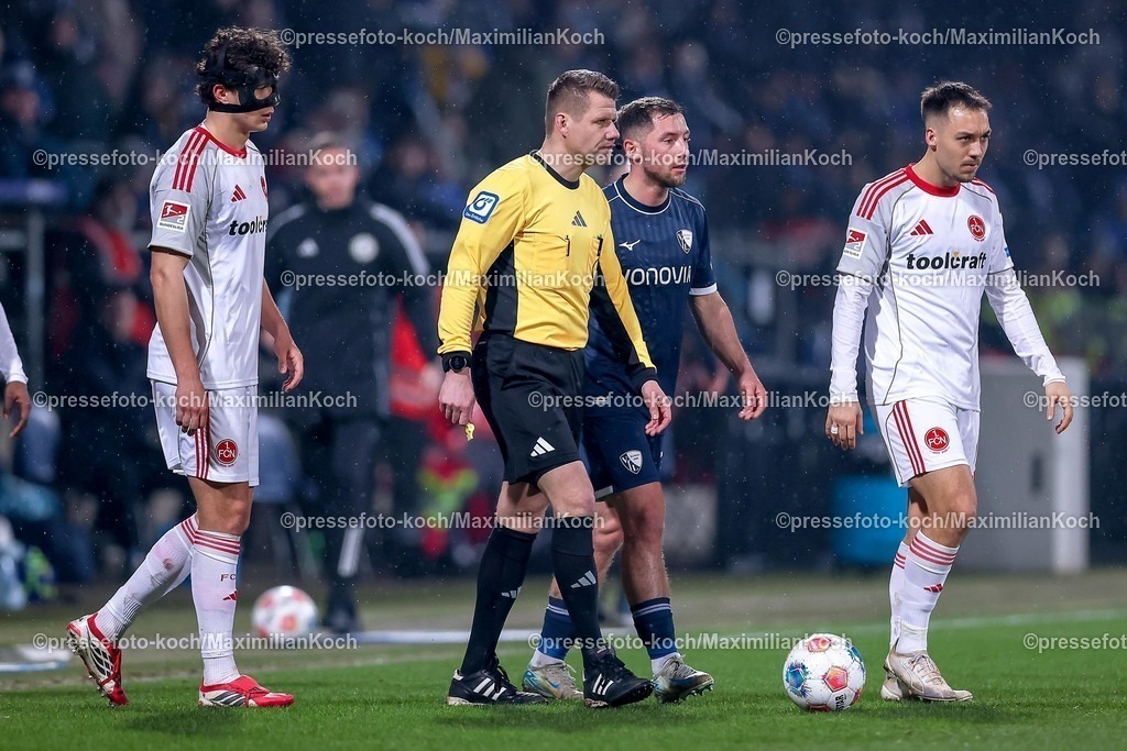 BOC20022601025 | 20.02.2026, Fußball, VfL Bochum - 1. FC Nürnberg, 2. Fußball Bundesliga, 23. Spieltag, Vonovia Ruhrstadion, Saison 2025 2026: Schiedsrichter Patrick Ittrich  DFB regulations prohibit any use of photographs as image sequences and or quasi-video.