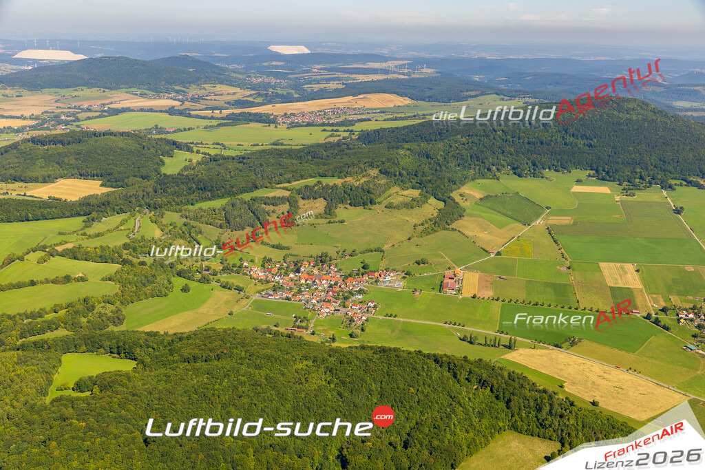 Oberalba Dermbach Bild- Das Luftbild wurde 2025 vom UL-Flugzeug heraus erstellt ( keine Drohne bzw. Drohnenaufnahme ) - Hochauflösende Luftaufnahme -Nicht vergleichbar mit Google Maps oder Satelittenbilder- Die Geschenkidee !Mit Lizenz und Bildrechte bestellbar - CC