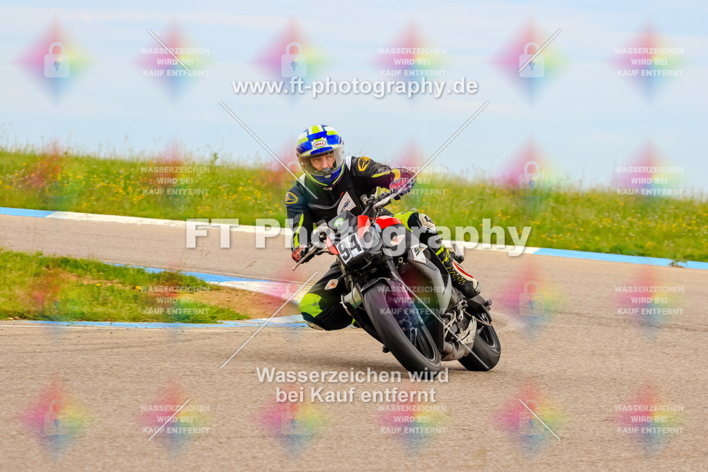 MotoTeam-2688 | Hier findet Ihr Bilder von Touristenfahrten auf der Nürburgring Nordschleife oder von anderen Veranstaltungen die ich besucht habe. Viel Spass beim Durch Schauen 