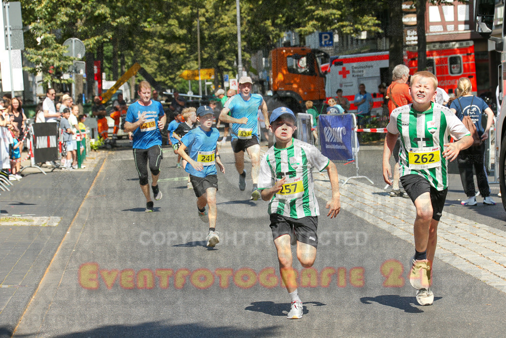 250621_1044_EX1_2305 | Sportfotografie im Rhein-Sieg Kreis, Köln, Bonn, NRW, Rheinland Pfalz, Hessen, etc. Unser Tätigkeitsfeld umfasst den Laufsport vom Volkslauf über den Marathon, Duathlon, Triathon bis zum Ultralauf wie Kölnpfad Ultra oder Schindertrail.