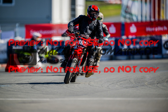 MaZZes_FotoMatrix_220903_1144 | S4